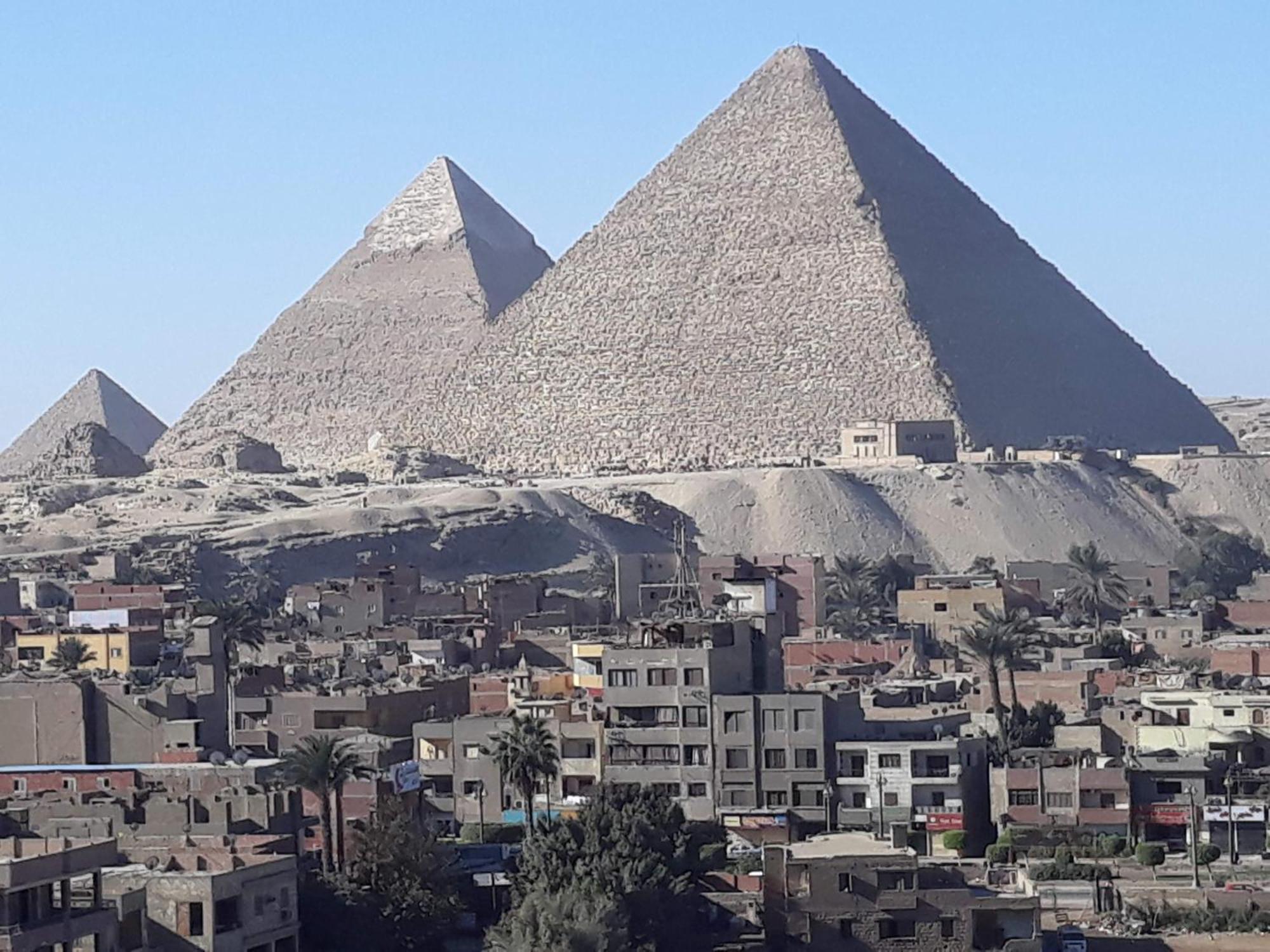 Pyramids View Suite/Vista Piramidi Kairo Bagian luar foto