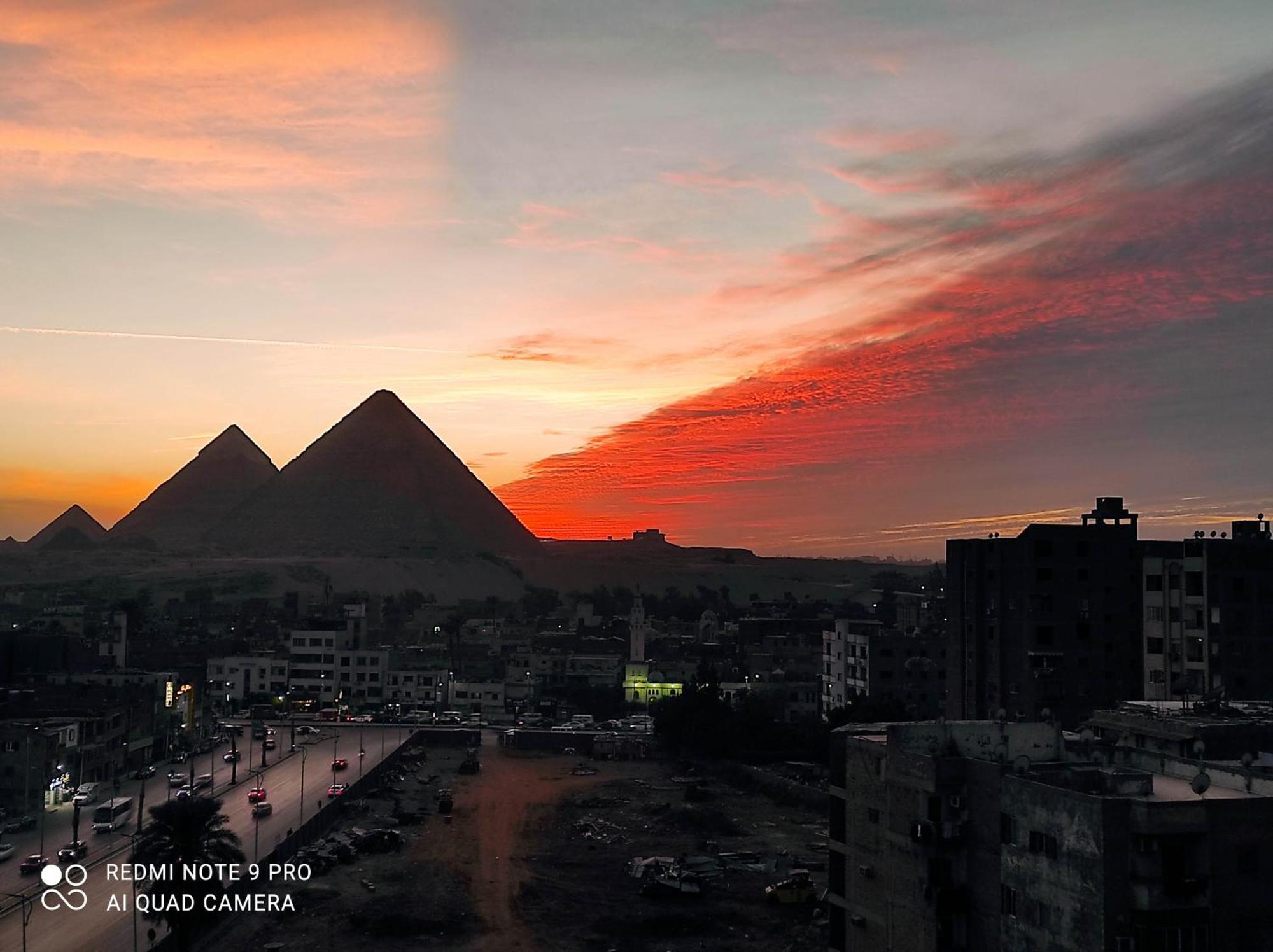 Pyramids View Suite/Vista Piramidi Kairo Bagian luar foto