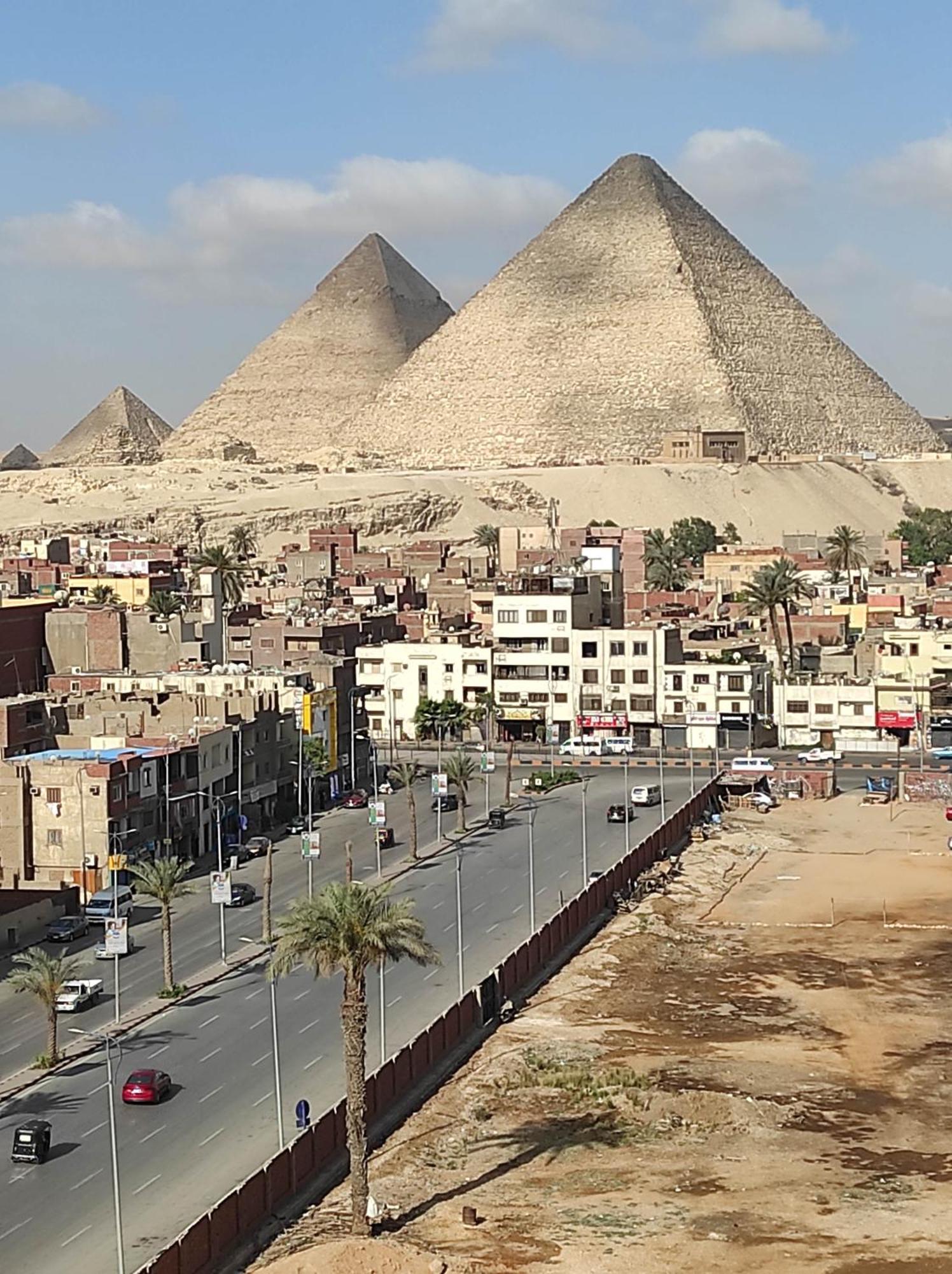 Pyramids View Suite/Vista Piramidi Kairo Bagian luar foto