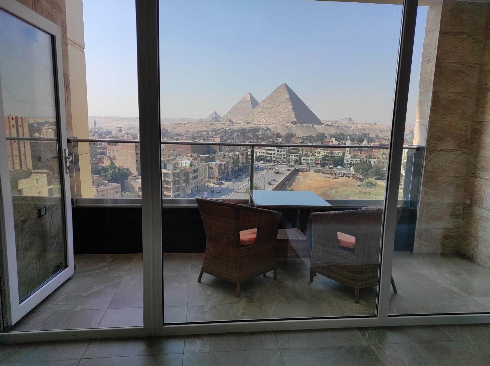 Pyramids View Suite/Vista Piramidi Kairo Bagian luar foto