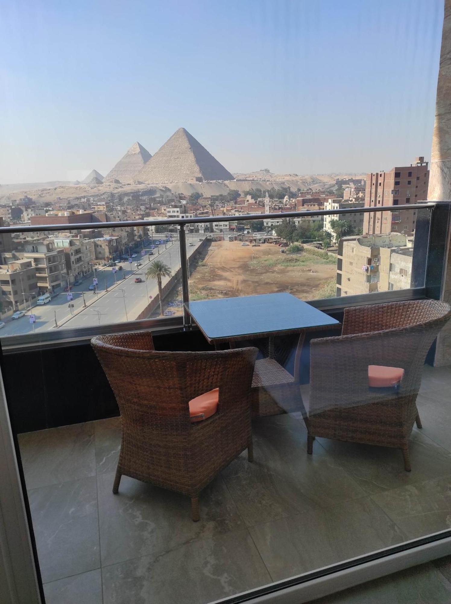 Pyramids View Suite/Vista Piramidi Kairo Bagian luar foto