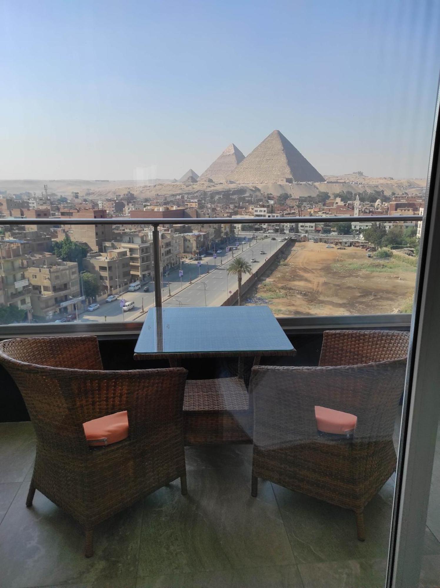 Pyramids View Suite/Vista Piramidi Kairo Bagian luar foto