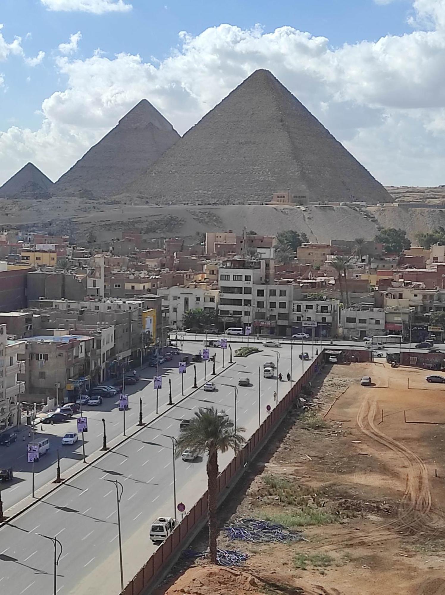 Pyramids View Suite/Vista Piramidi Kairo Bagian luar foto
